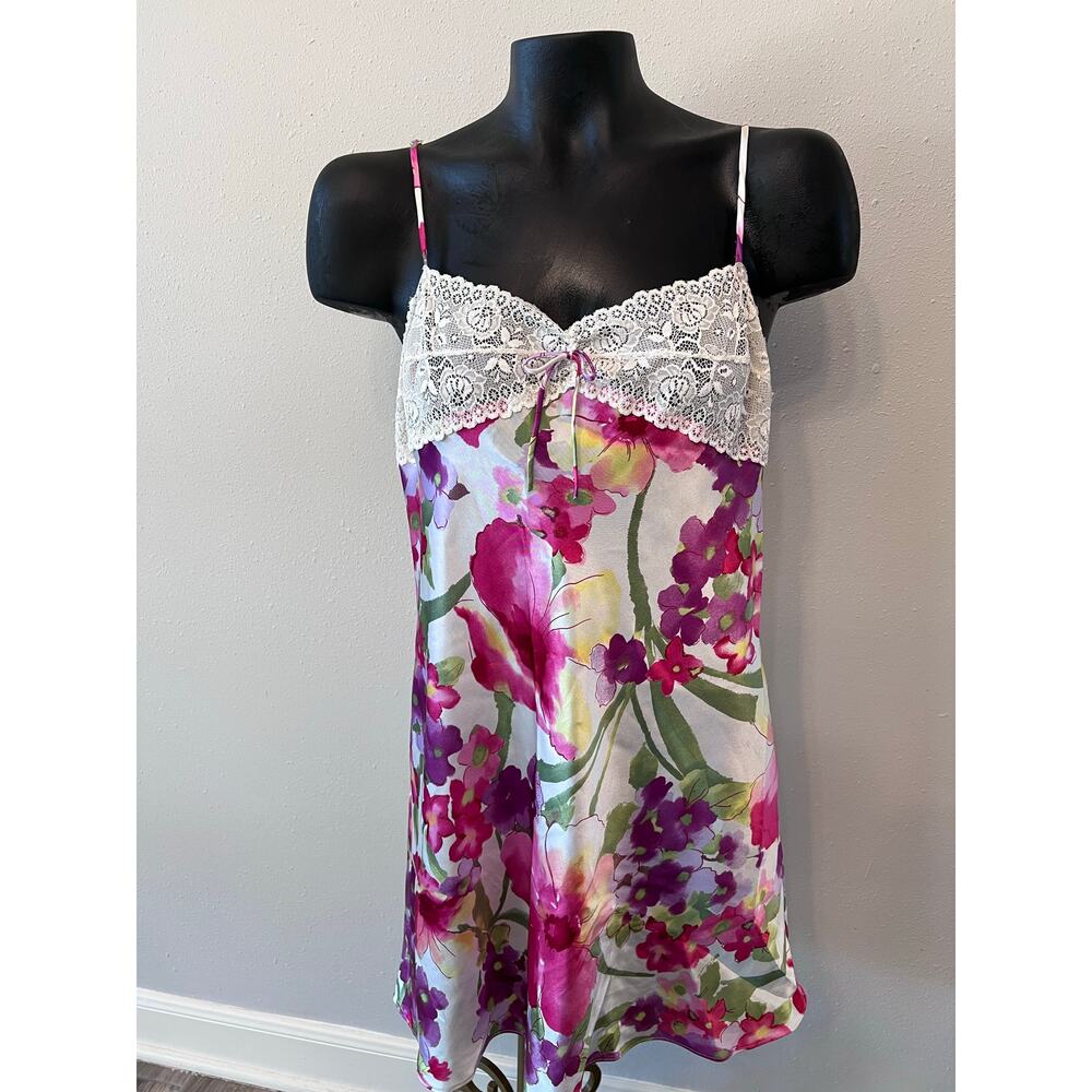Morgan Taylor Intimates colorful floral lace babydoll cami nightie sz M Coquette